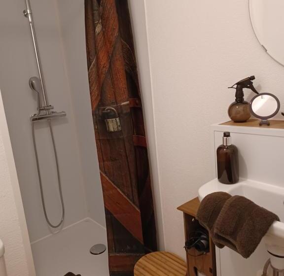 Standard room with outdoor bath, Gästehaus Susanne