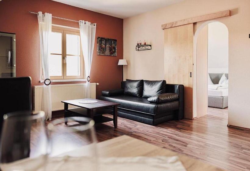 اتاق خانوادگی, Bauernhof Kure