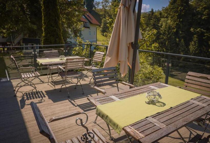 اتاق خانوادگی, Bauernhof Kure