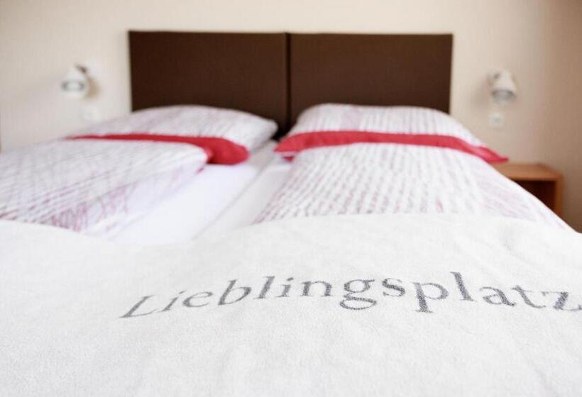 اتاق لوکس, Bauernhof Kure