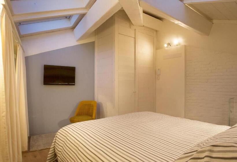 Номер Дюплекс, Sasaràl Suites