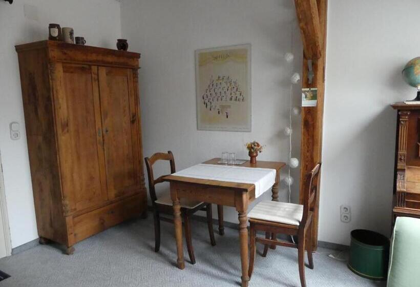 标准间, Gästezimmer John