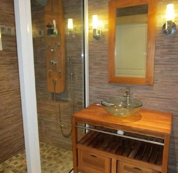 اتاق استاندارد, Sweet Home