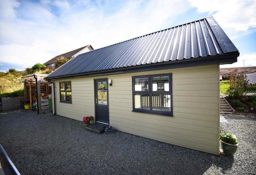 בקתת חדר, Heatherfield House B&b