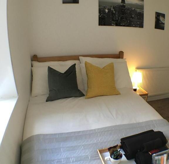 Номер Economy, Parsons Street