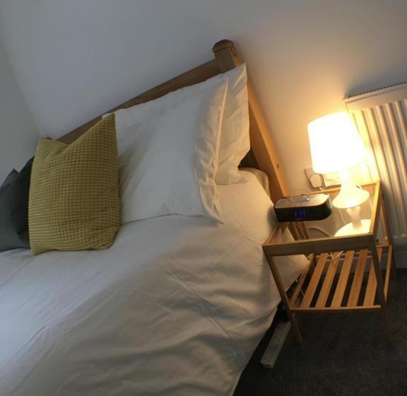 エコノミールーム, Parsons Street