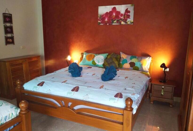 Бунгало Стандарт, Nananuira Apartment And Room