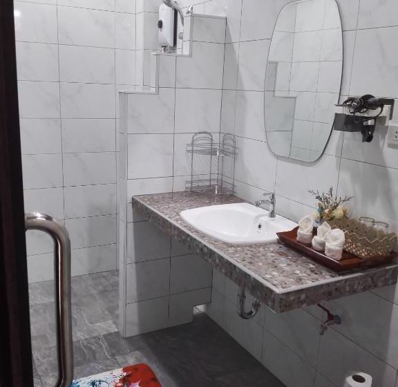 Бунгало Стандарт, Nananuira Apartment And Room