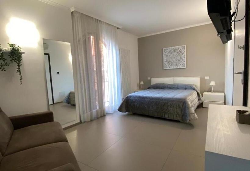 غرفة قياسية رباعية مزودة بشُرفة, B&b Belvedere