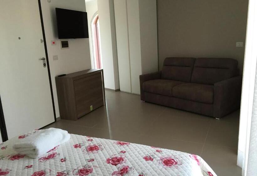 Quarto Quadruple Standart com Varanda, B&b Belvedere