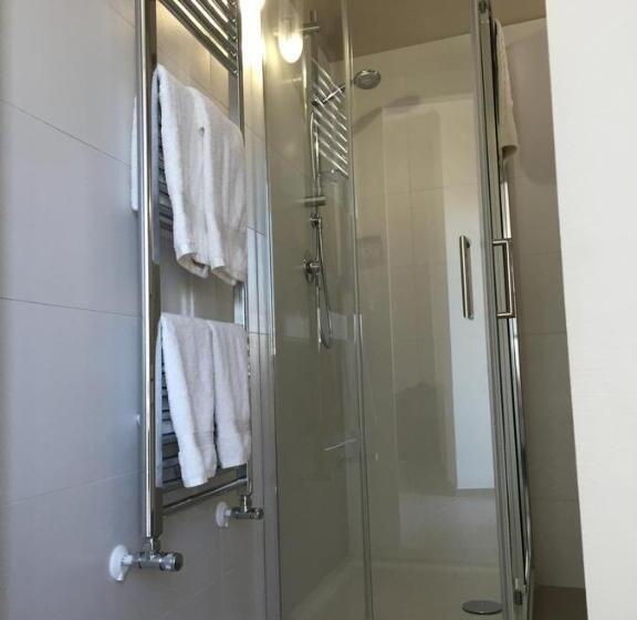 غرفة قياسية رباعية مزودة بشُرفة, B&b Belvedere