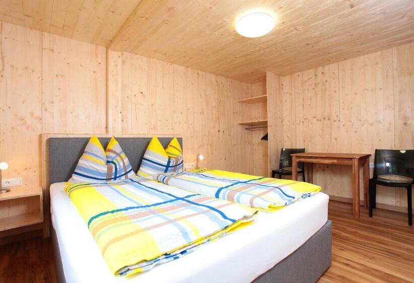 Номер Basic, Haus Derra