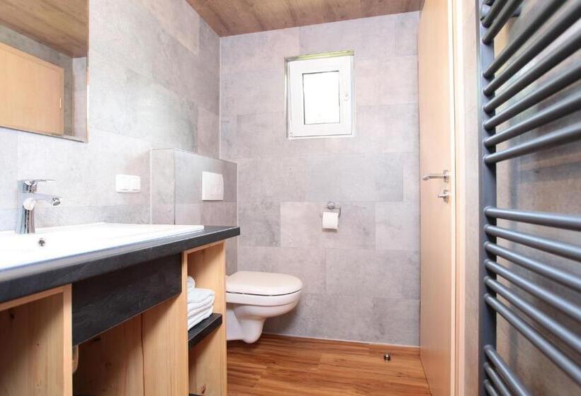 ベーシックルーム, Haus Derra