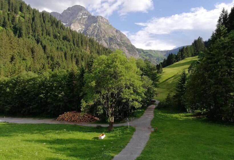 バルコニー付き１ベッドルームアパートメント, Haus Derra