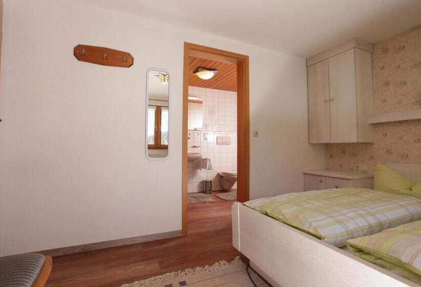 バルコニー付き１ベッドルームアパートメント, Haus Derra