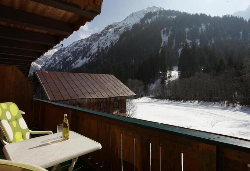 バルコニー付き１ベッドルームアパートメント, Haus Derra