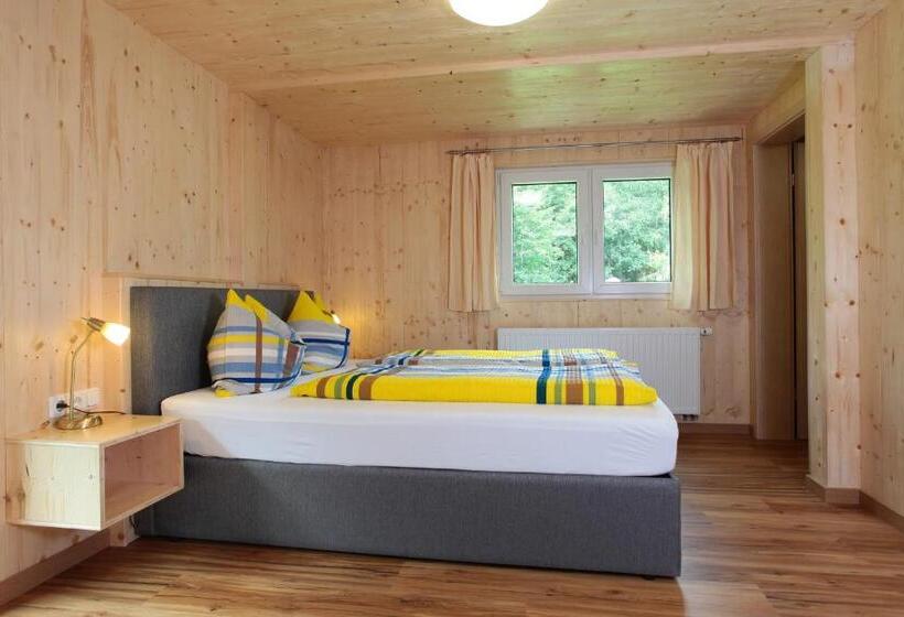 ファミリールーム, Haus Derra