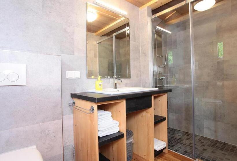 ファミリールーム, Haus Derra