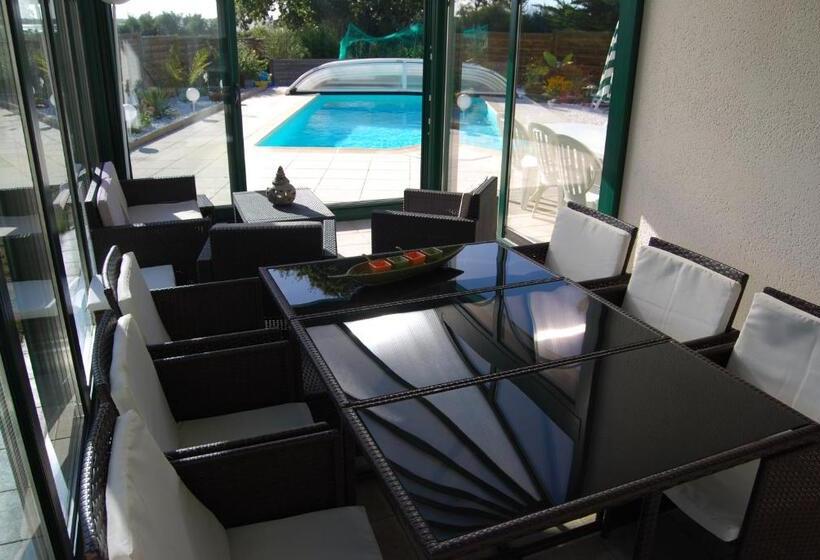 Номер Стандарт Вид на Море, Kerzara   Le Gîte