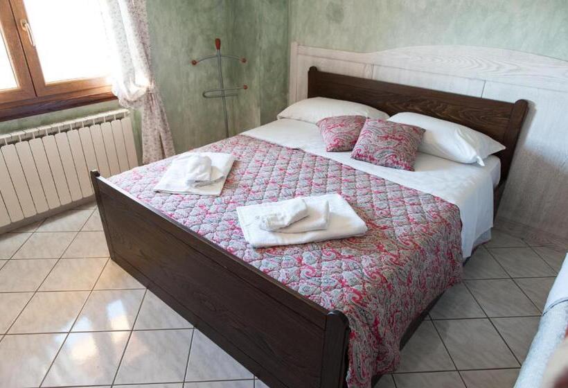 اتاق استاندارد چهار تخته, Beb Le Frattocchie