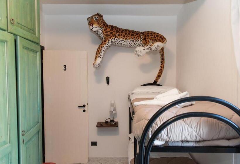 اتاق استاندارد سه نفره, Beb Le Frattocchie