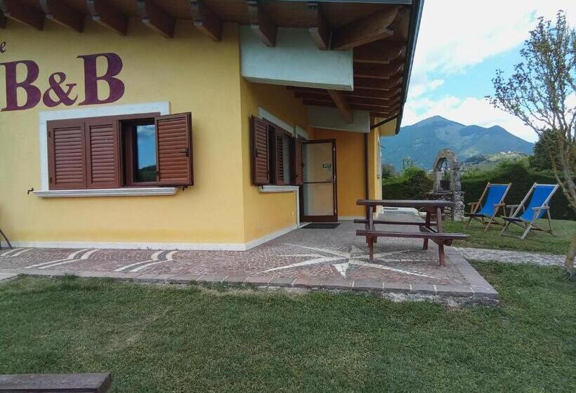 استودیو استاندارد با چشمانداز باغ, Beb Le Frattocchie