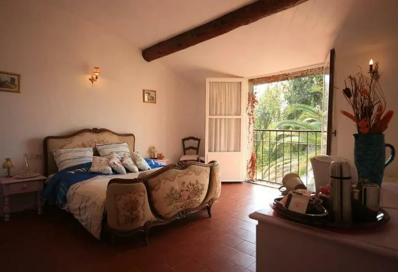 デラックスルーム, Maison De L Orb
