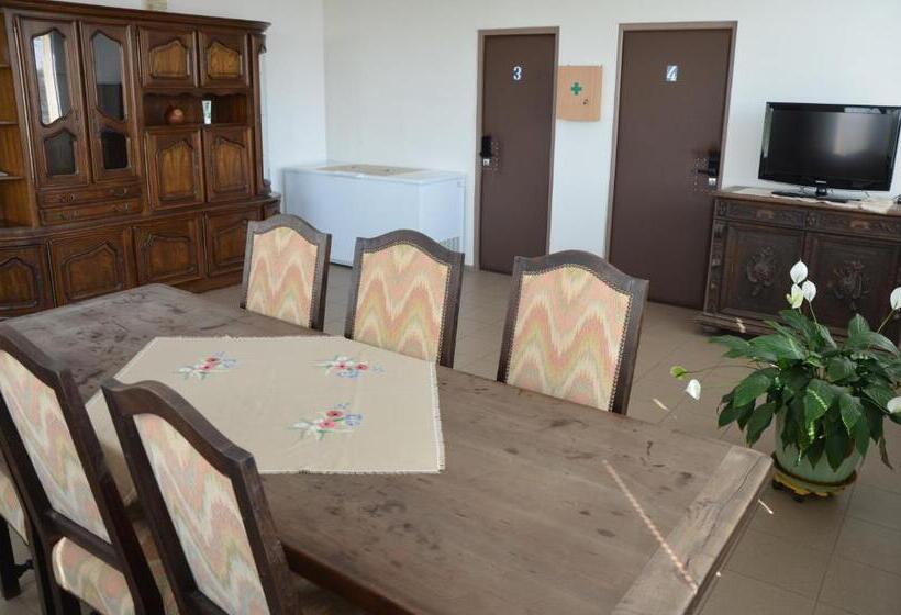 スタンダードトリプルルーム, Country House Reem