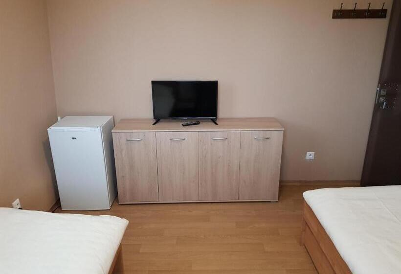 スタンダードルーム, Country House Reem