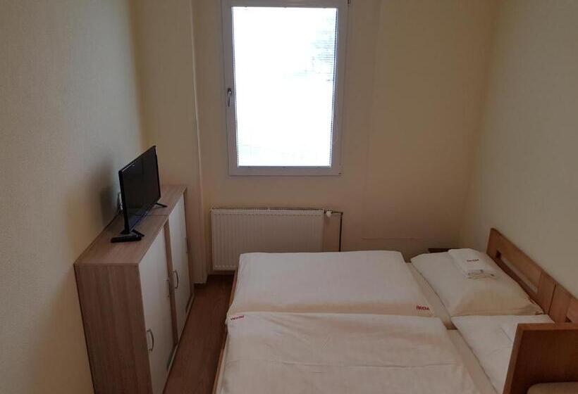 Четырехместный Номер Economy, Country House Reem