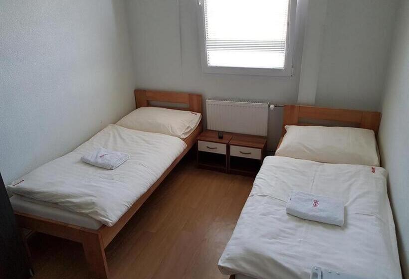 3ベッドルームアパートメント, Country House Reem