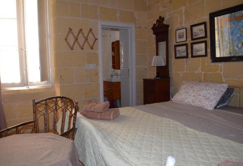 اتاق لوکس, Maria Townhouse Heart Of Victoria B&b