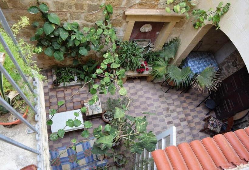 اتاق استاندارد, Maria Townhouse Heart Of Victoria B&b
