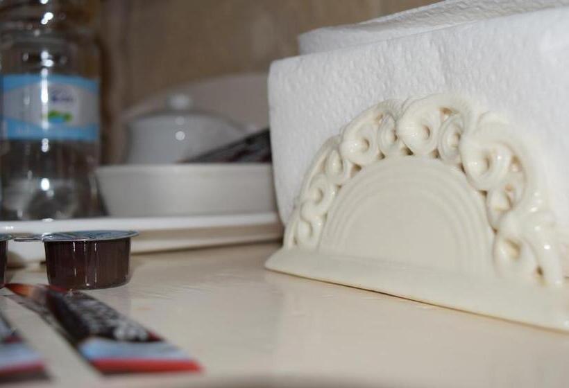 اتاق استاندارد با بالکن, Maria Townhouse Heart Of Victoria B&b