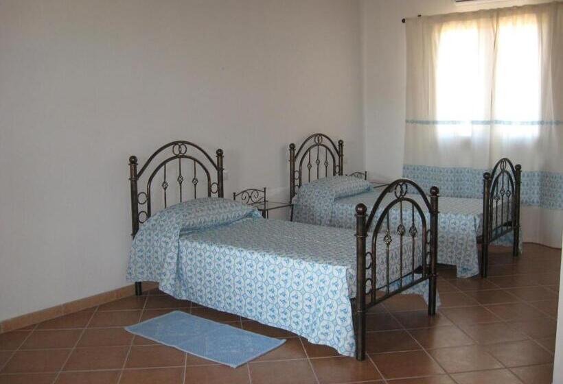 חדר סטנדרט, Agriturismo Is Solinas