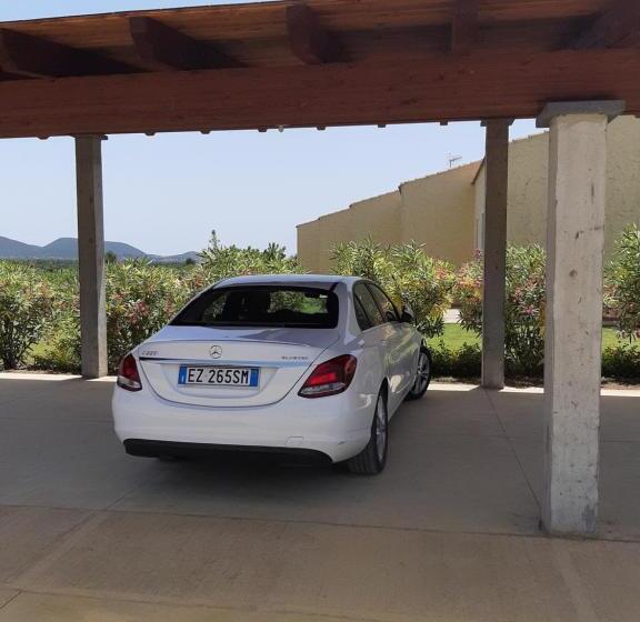 חדר סטנדרט לארבעה, Agriturismo Is Solinas