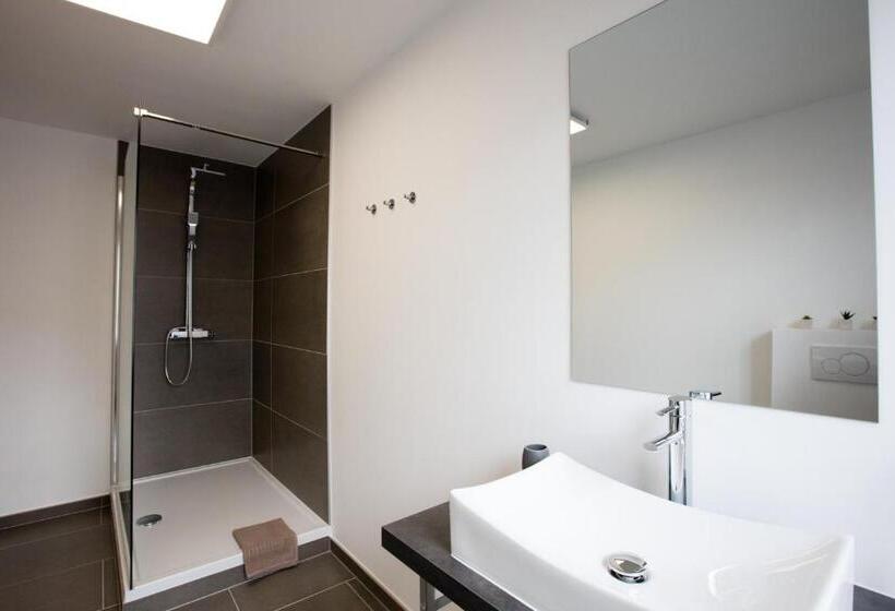 패밀리 스위트, Elysian