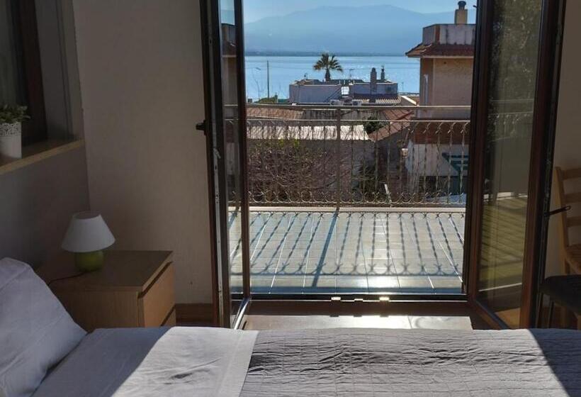 豪华海景房带阳台, Garden House Alla Torre