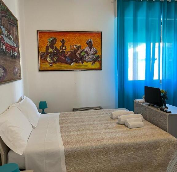 스탠다드 트리픔 룸 공동욕실, Casa Vacanze Affittacamere Senigallia 158