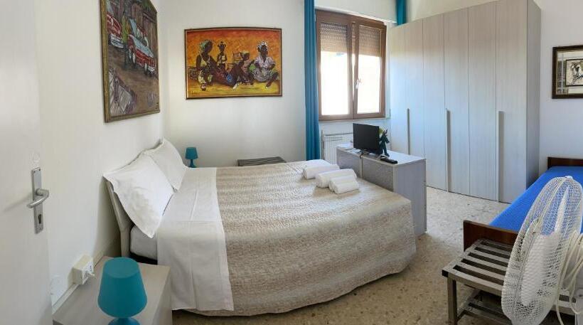 스탠다드 트리픔 룸 공동욕실, Casa Vacanze Affittacamere Senigallia 158