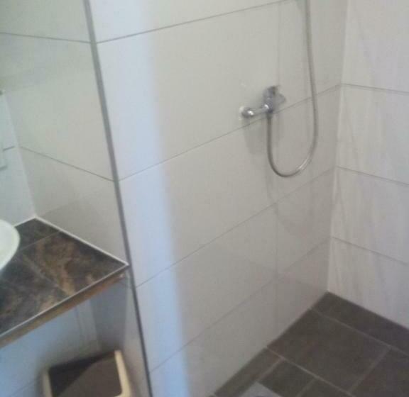 スタンダードルーム, Pension Gasthaus Zum Pegel