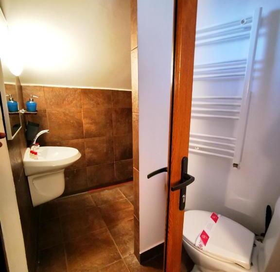 テラス付スタンダードルーム, Pensiunea 4 Salcii