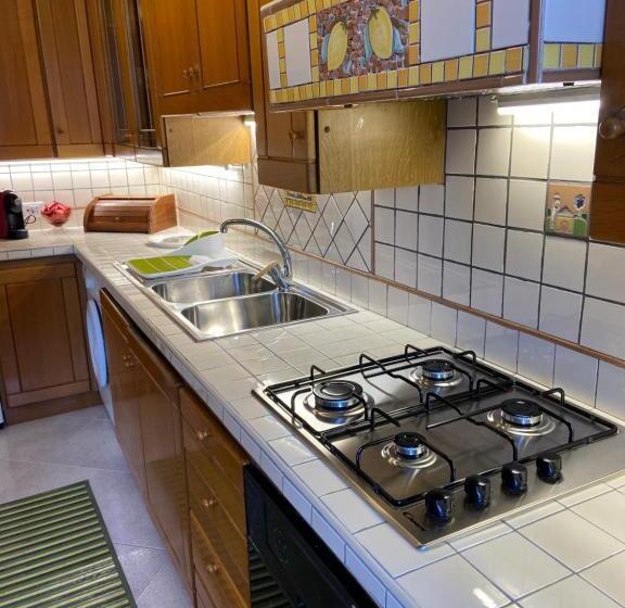 شقة غرفتين, Residenza Antico Borgo Del Pozzo