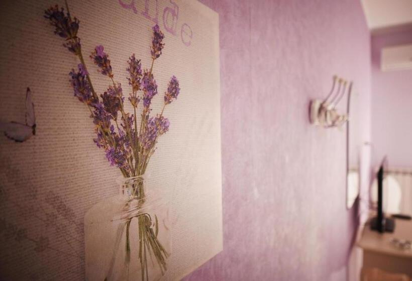 패밀리 룸, B&b Ai Tre Archi