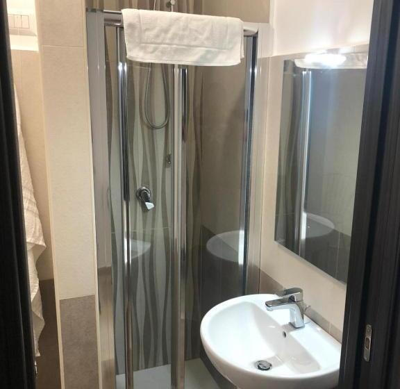 اتاق استاندارد یک نفره, B&b Mirage