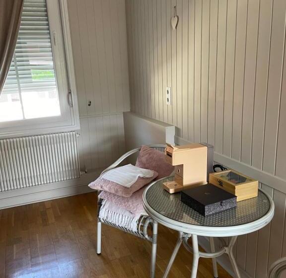 スタンダードルーム, Au Bois Dormant