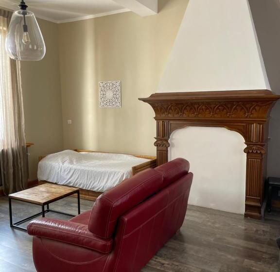 1階の1ベッドルームアパートメント, Au Bois Dormant