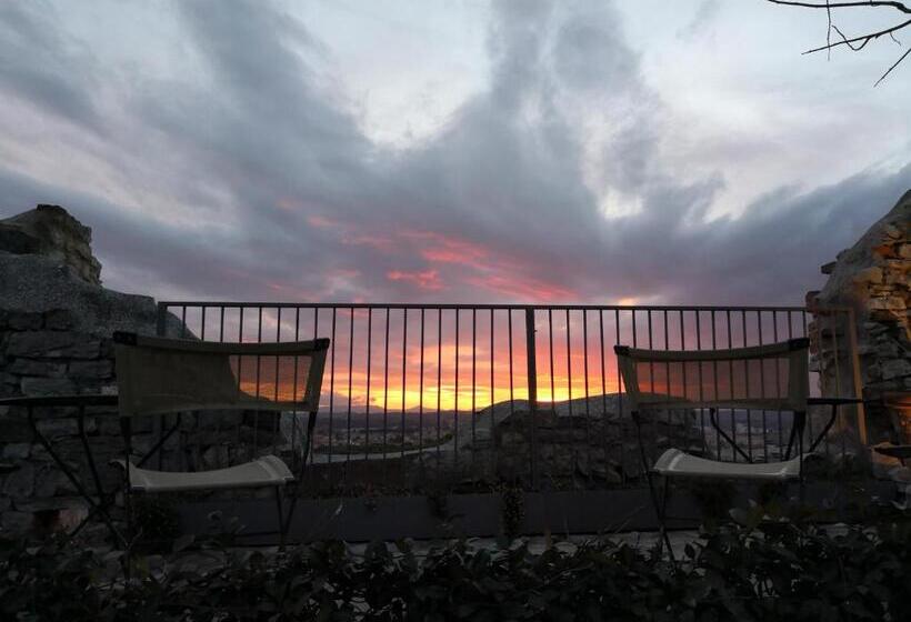 חדר סטנדרט עם מרפסת, Il Torrione