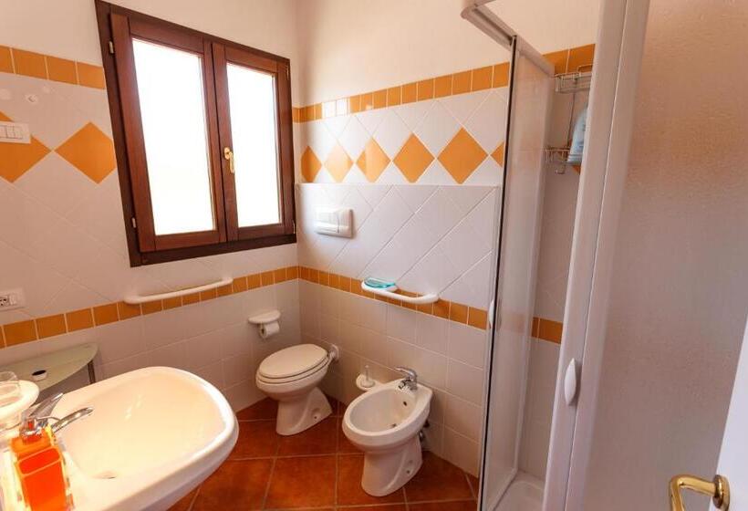 标准间, La Colbula