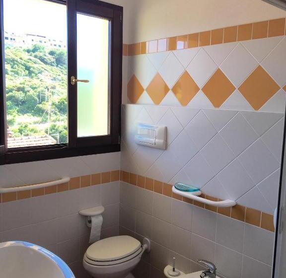 标准间, La Colbula